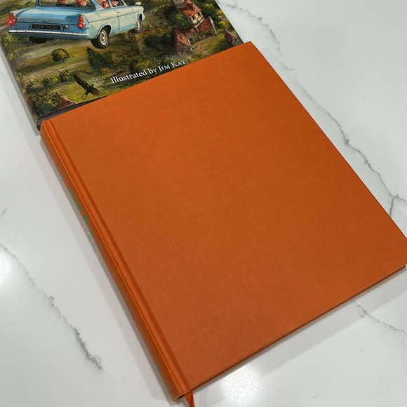 Harry Potter and the Chamber of Secrets Book - Picture 3 of 5